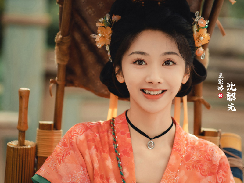 Can a Modern Family Conquer Ancient China with Cuisine?