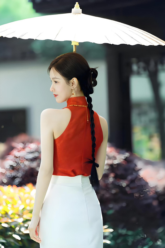 Chen Duling’s Zhuozheng Garden Hanfu Photoshoot