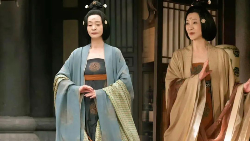 Is Zhao Liying's Tang Dynasty Dress Real?