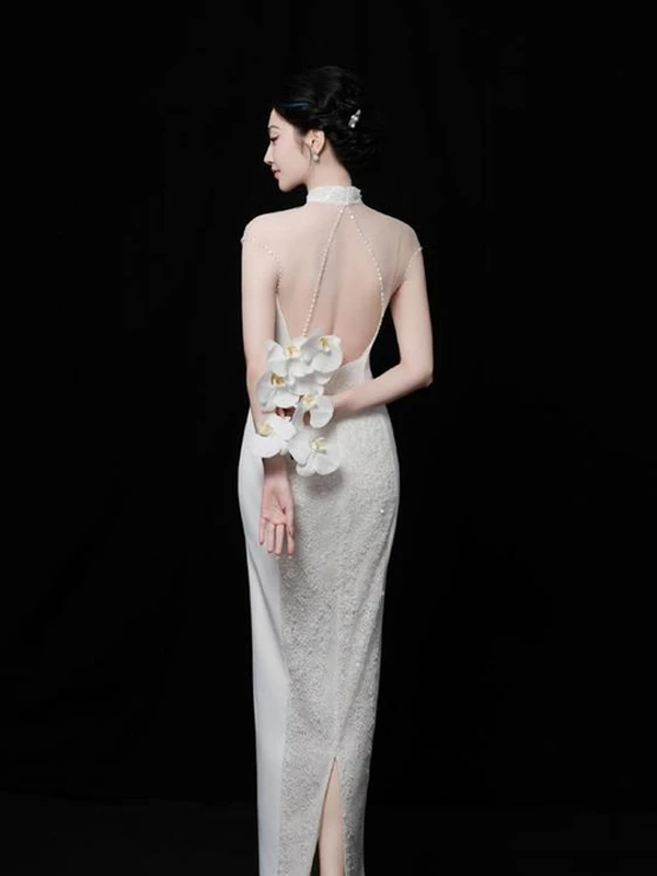 Jing Tian's White Qipao at Mid-Autumn