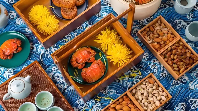 Mooncakes and Lanterns: The Enduring Charm of the Mid-Autumn Festival