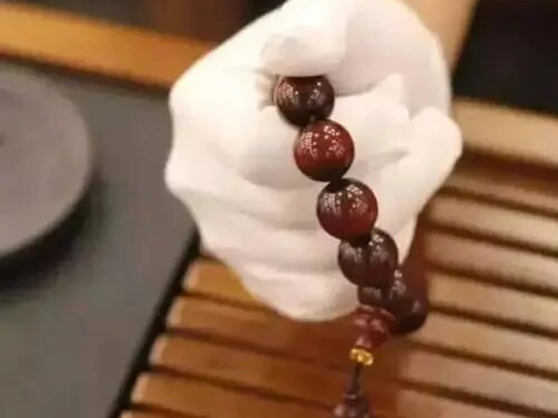 Secrets from The Bead Collecto: Unveiling Prayer Bead Patina