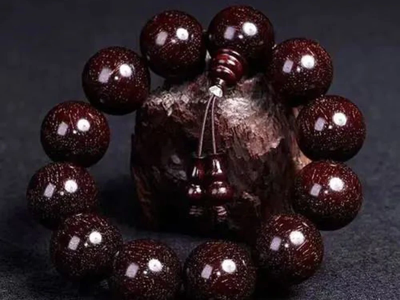 Secrets from The Bead Collecto: Unveiling Prayer Bead Patina