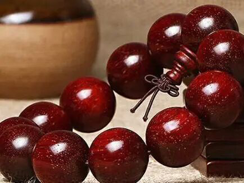 Secrets from The Bead Collecto: Unveiling Prayer Bead Patina