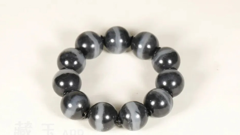Smart Shopping Tips for Authentic Hetian Jade Bracelets