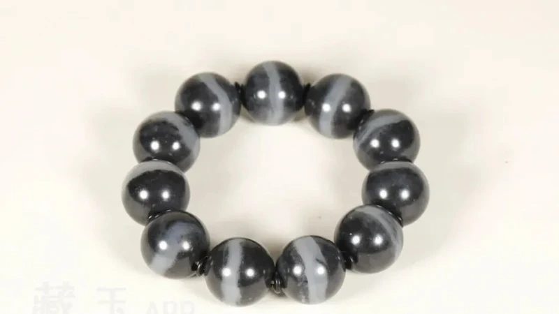 Smart Shopping Tips for Authentic Hetian Jade Bracelets
