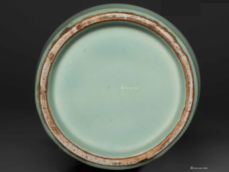 What Makes Longquan Celadon the King of Green Porcelain?