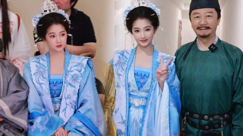 Why Did Guan Xiaotong's Song Dynasty Style in Ace vs Ace Go Viral?