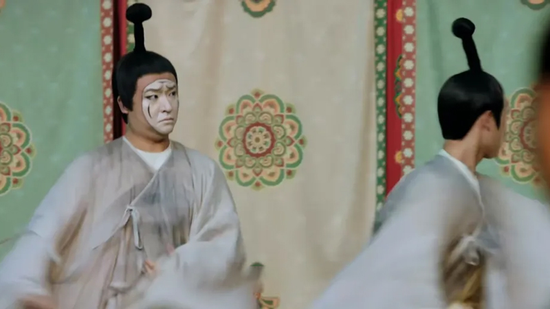 Why Do Exotic Costumes Keep Emerging in Ancient-Style Dramas?