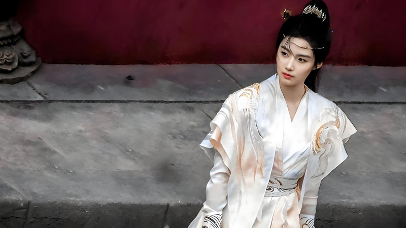 Why Does the Ending of Love in the Clouds Disappoint Viewers?