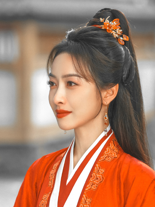 Fight for Love: Weaving Epic Sacrifice with Intimate Dreams