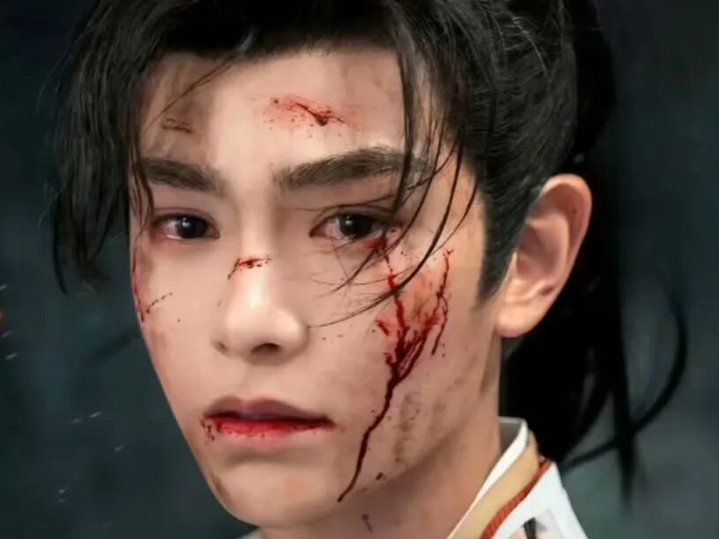 Fight for Love: Weaving Epic Sacrifice with Intimate Dreams