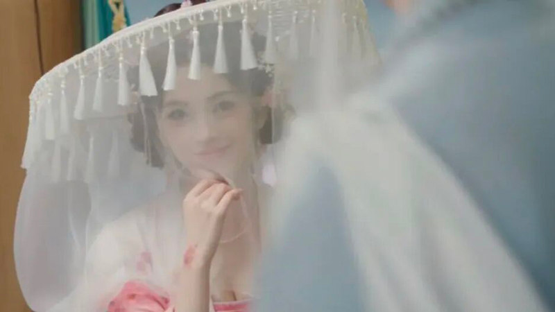 How Did a Simple Hat Steal the Entire Scene in Whispers of Fate?