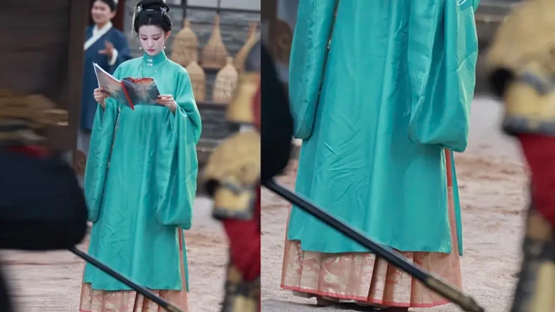 Wang Churan’s Floor-Grazing Top in The Ming Dynasty Youth