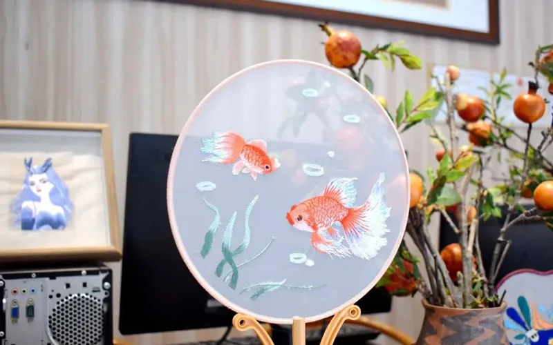 Turning Needlework Into Wages in Dongxiang, Gansu