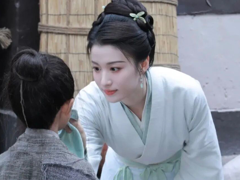 Unveiling Practical Functions of Zhongyi in Ancient China