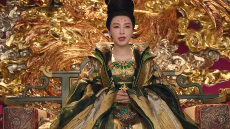 Why Princess's Forehead Ornament Stands Out