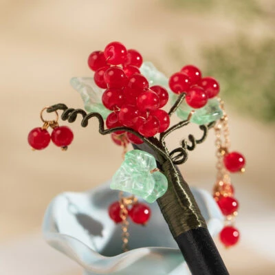 Classic Wooden Hairpin for Hanfu Minimalist Berry Inspired Spring Festival Hair Ornament