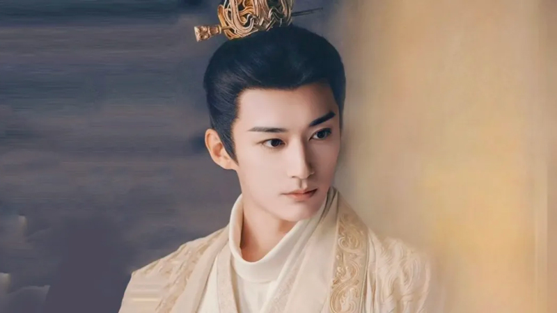 Did Han Dynasty Men Wear High-Collars?