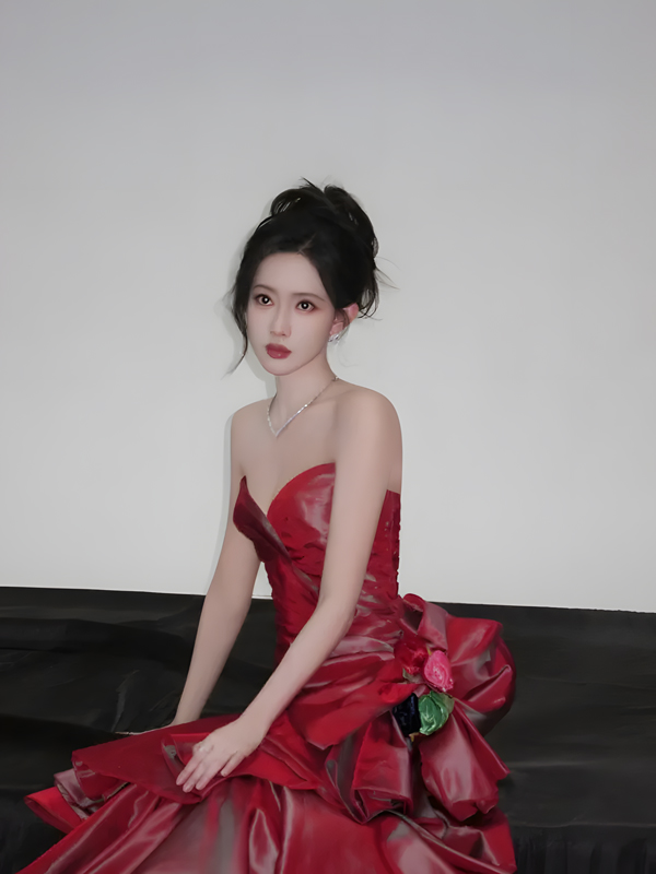 Has Meng Ziyi Just Redefined Red Carpet Glamour in Shanghai?