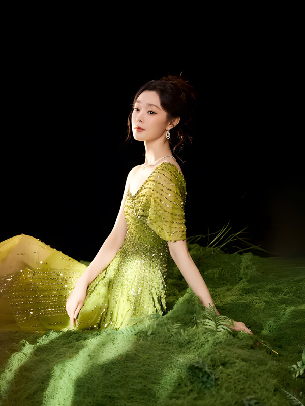 Has Song Yi Become Our Generation's Ethereal Style Muse?