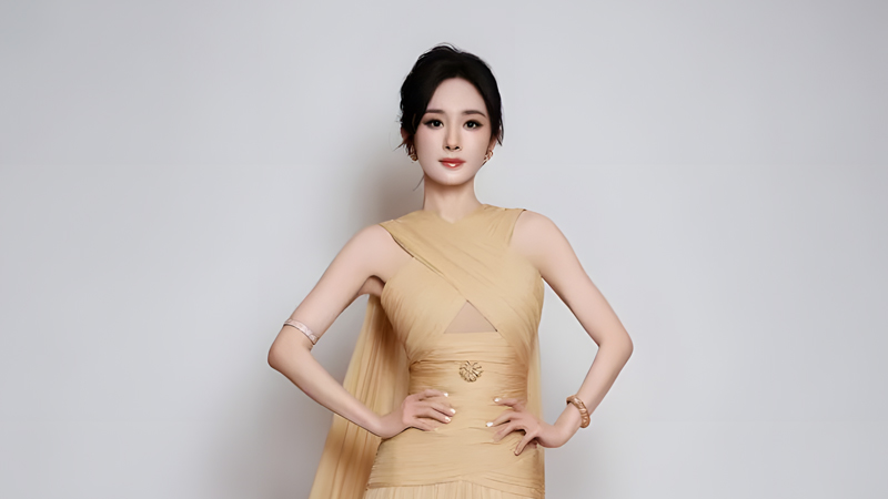 Is This Yang Mi's Most Powerful Red Carpet Look Yet?