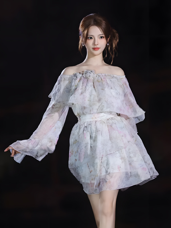 Is Yang Chaoyue Redefining China's Sweetheart Aesthetic?