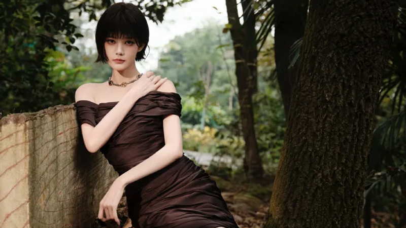 Li Yitong’s Bold Haircut Signals a Career Shift