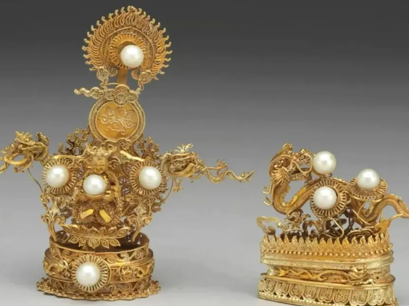 The Forbidden City's Pearls: Why Are They So Irregular and Unique?