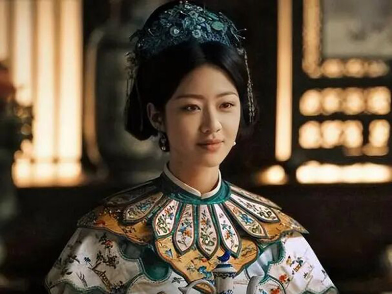 The Paternal Guides and Heartfelt Bonds in Legend of the Magnate