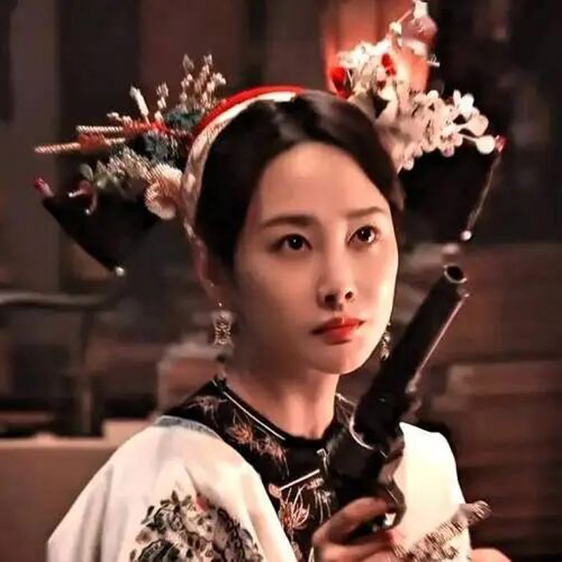 The Paternal Guides and Heartfelt Bonds in Legend of the Magnate