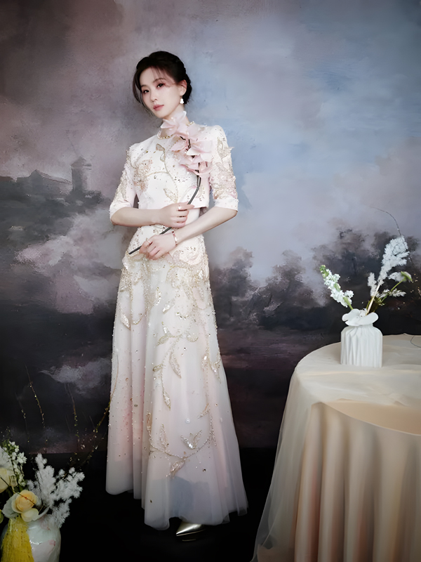 What Makes Liu Shishi’s Pink Tulle Gown a Modern Fairytale?