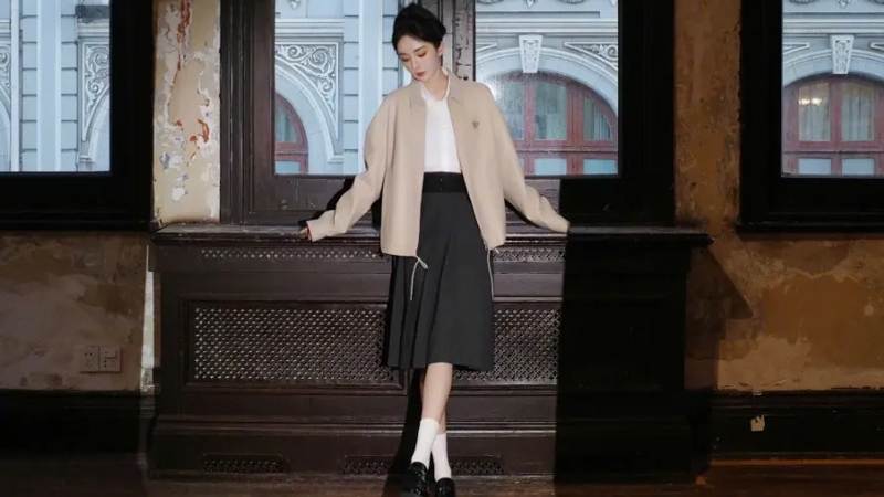 Why Yang Mi's Hair Buns Are Sparking a Fashion Reshape?