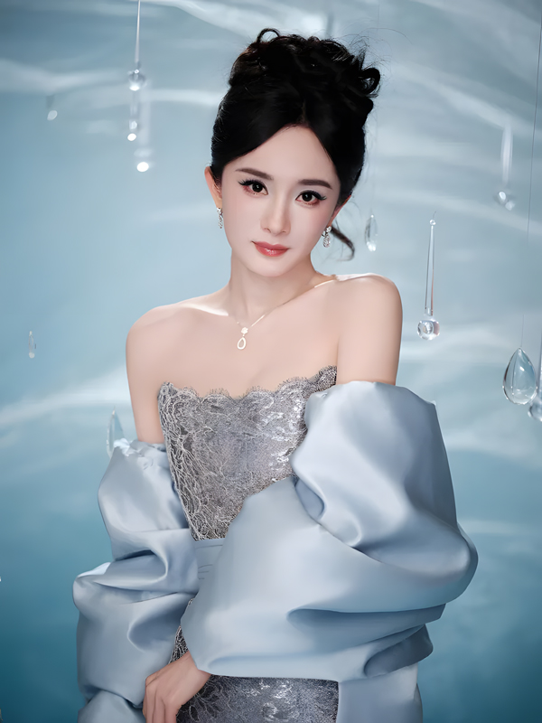 Yang Mi's Silver-Blue Gown Speaks Volumes