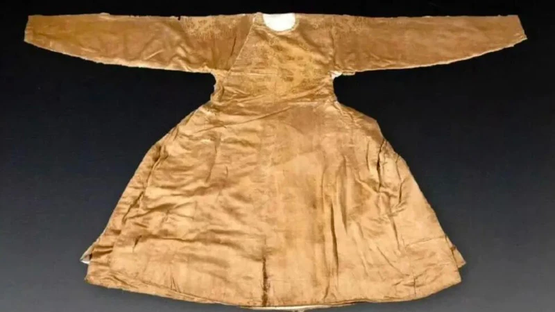 Decoding Ming Dynasty Robes in Etiquette China
