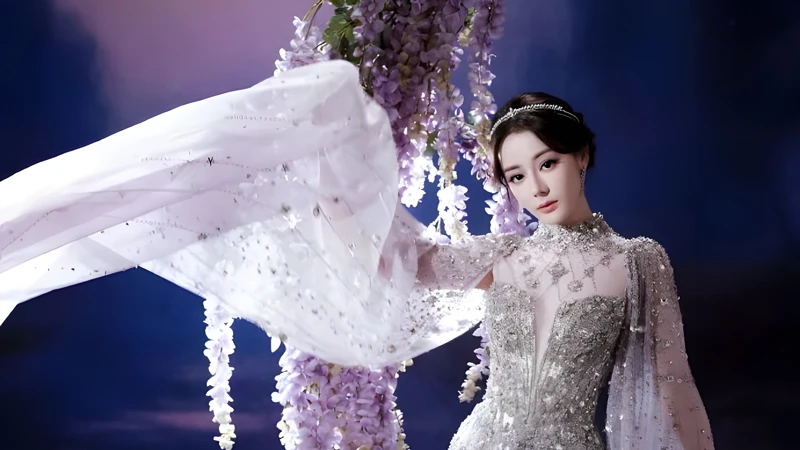 How Dilraba Wove a Fairy Tale on the Red Carpet