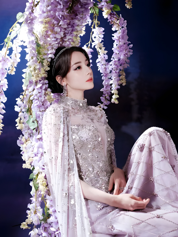 How Dilraba Wove a Fairy Tale on the Red Carpet