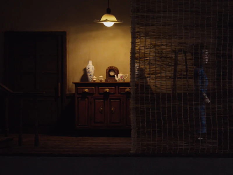 How Xiao Xue Weaves a Silent, Felt-Tipped Tale of Letting Go