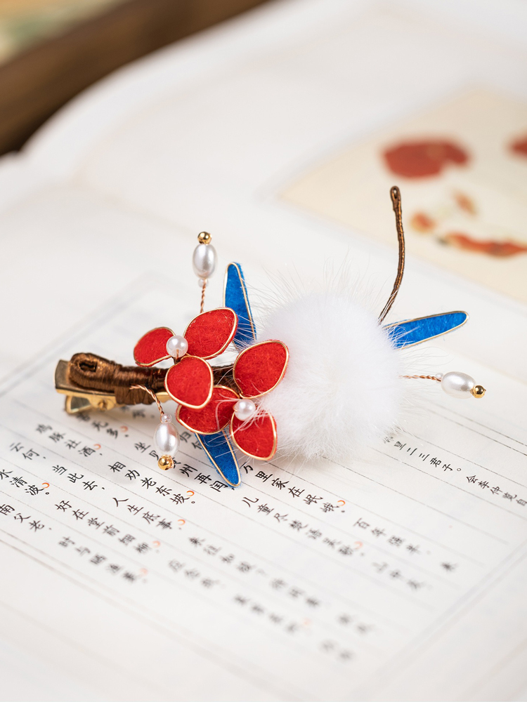 Traditional-Style Hair Accessories Winter Fuzzy Ball Hair Clips Handmade Velvet Hanfu Hair Ornaments