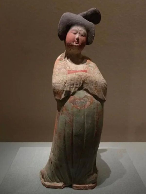 What Does a Nude Statue Say About Chinese Aesthetics?