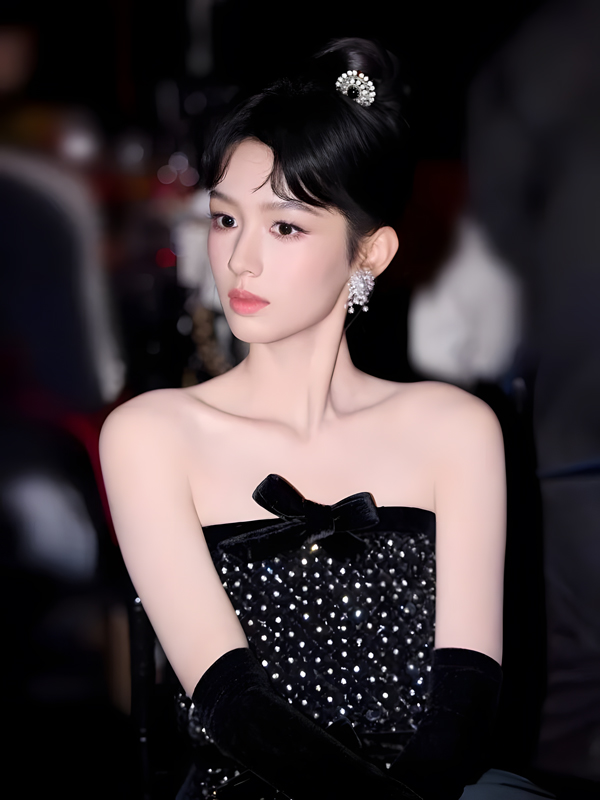 Zhou Ye Wows in Starlight Black Dress With Dazzling Stylistic Shift