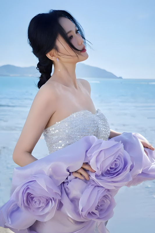Joe Chen’s Stunning White & Purple Mermaid Gown in Hainan