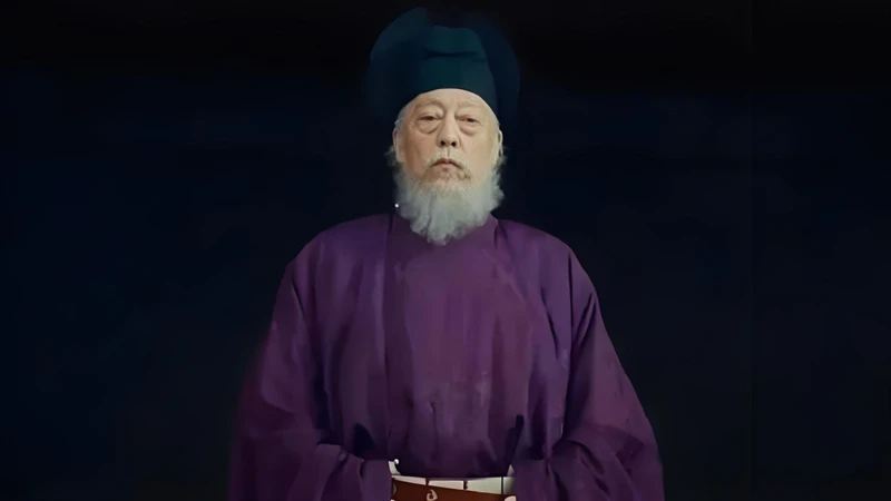 Why Hu Jinsi Served Qian Hongchu but Deposed Qilang in Swords into Plowshares