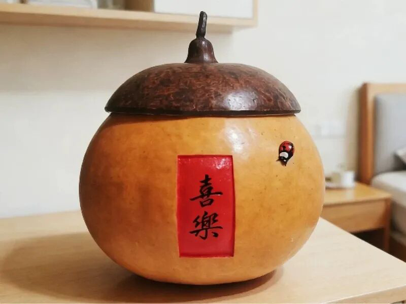 Why Veteran Tea Lovers Swear by Gourd Canisters