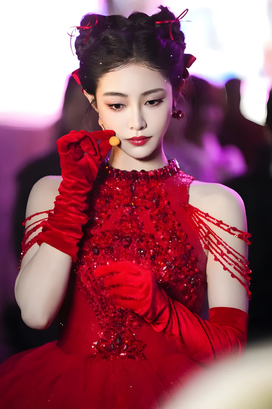 Xu Jiaqi Shines in Red Sequined Gown on Stage
