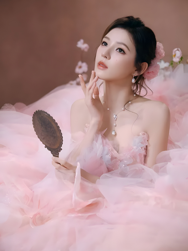 Zhang Yuxi Shines in Pink Fairy Tale Gown