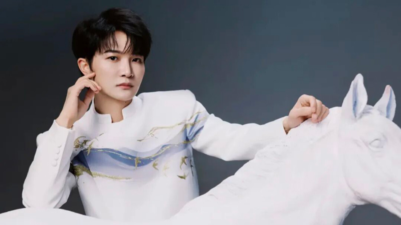 Zhou Shen’s Ji Liang Highlights Hanfu at CCTV Gala