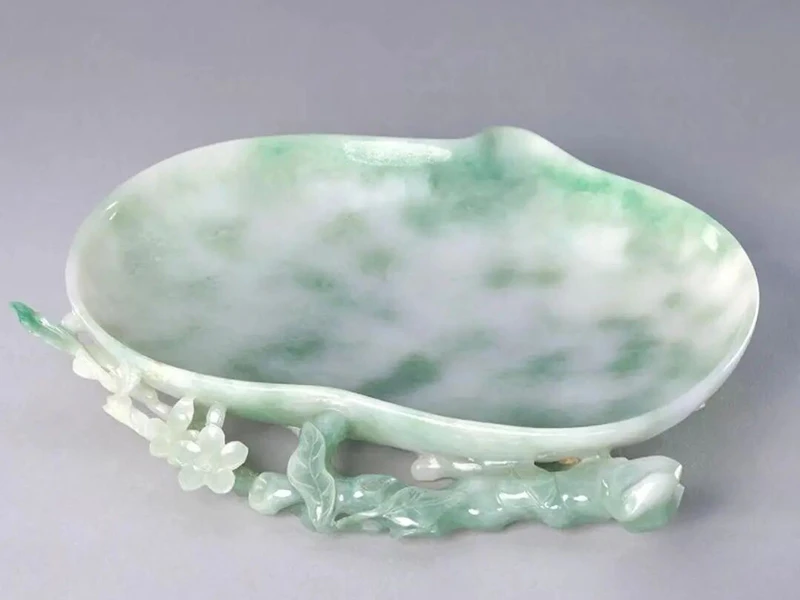 5 Pale Spring Chinese Artifacts