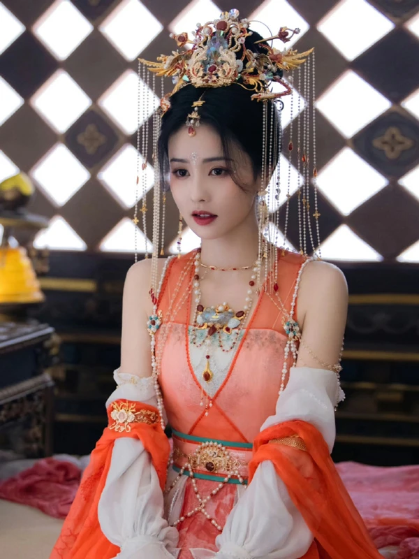 7 Pivotal Dramas in Bai Lu’s Rise to Stardom