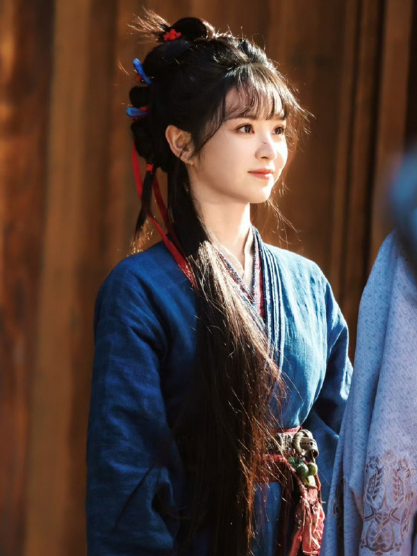 Pursuit of Jade: Butcher Girl Rescues Fallen Marquis in Snow!